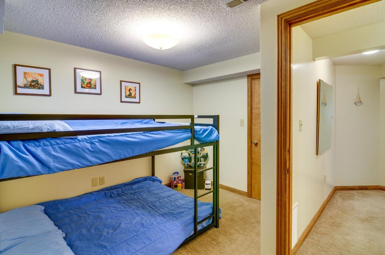 Burnside Resort Cabin With Hot Tub And Outdoor Spots! المظهر الخارجي الصورة