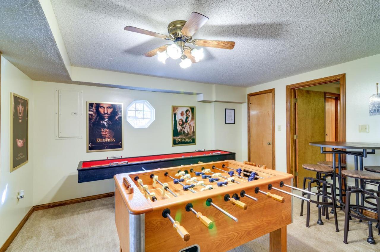 Burnside Resort Cabin With Hot Tub And Outdoor Spots! المظهر الخارجي الصورة