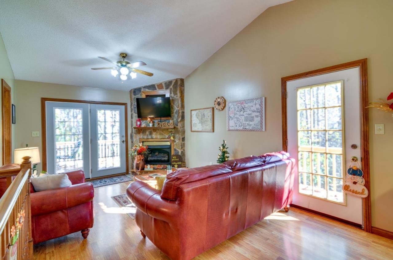Burnside Resort Cabin With Hot Tub And Outdoor Spots! المظهر الخارجي الصورة